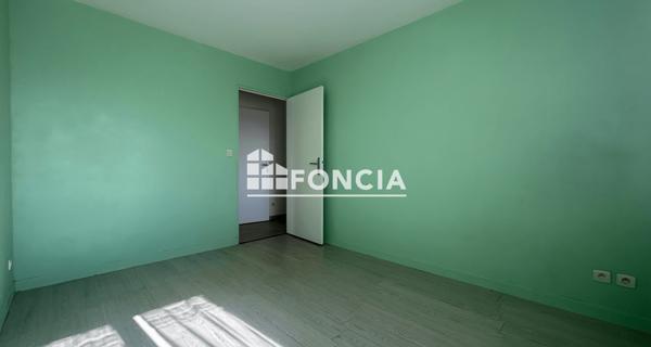 Location Appartement 3 pièces 65.93 m² - Chatou 78400