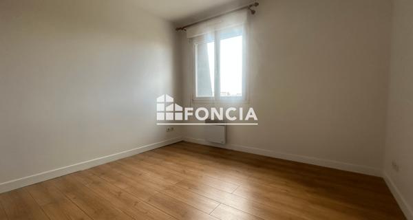 Location Appartement 3 pièces 65.93 m² - Chatou 78400