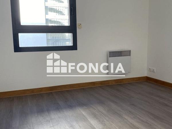 Location Appartement 2 pièces 45.48 m² - LES DEUX TOURS 2 - D105 - 5 RUE MONTAIGNE La Rochelle 17000