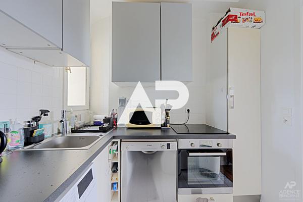 Appartement Rueil Malmaison 3 pièce(s) 53 m2 €336 000 ** - Référence 15576