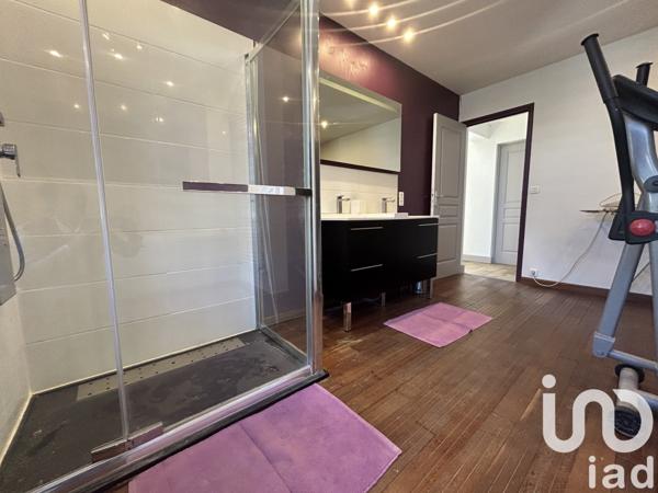 Maison 6 pièces de 222 m² à TÉTEGHEM (59229)