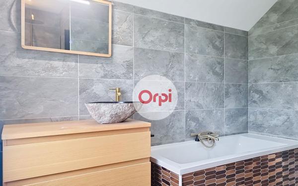 Maison à vendre    5 pièces •  Guer