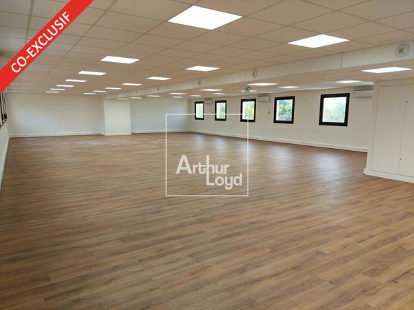 LIEUSAINT BUREAUX A LOUER