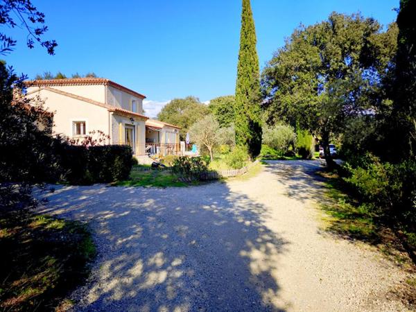 A SAISIR / NOUVEAU PRIX POUR CETTE VILLA PLEINE DE SOLEIL