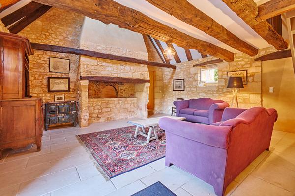 PROPRIÉTÉ D'EXCEPTION HAMEAU DE CHARME DU XVIII SIÈCLE AU COEUR DU PÉRIGORD NOIR Les eyzies