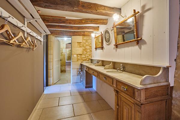 PROPRIÉTÉ D'EXCEPTION HAMEAU DE CHARME DU XVIII SIÈCLE AU COEUR DU PÉRIGORD NOIR Les eyzies