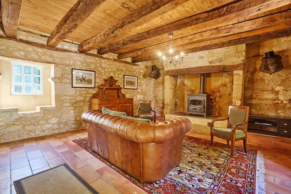 PROPRIÉTÉ D'EXCEPTION HAMEAU DE CHARME DU XVIII SIÈCLE AU COEUR DU PÉRIGORD NOIR Les eyzies