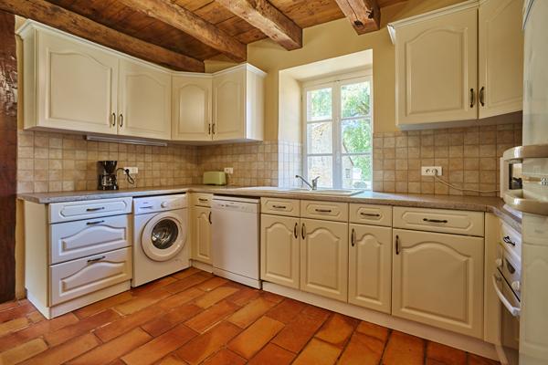 PROPRIÉTÉ D'EXCEPTION HAMEAU DE CHARME DU XVIII SIÈCLE AU COEUR DU PÉRIGORD NOIR Les eyzies