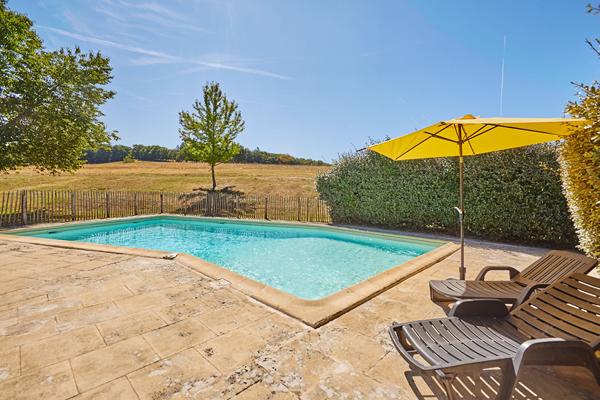 PROPRIÉTÉ D'EXCEPTION HAMEAU DE CHARME DU XVIII SIÈCLE AU COEUR DU PÉRIGORD NOIR Les eyzies