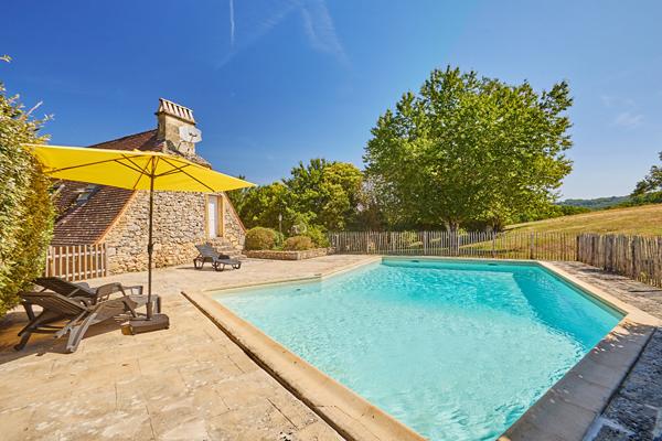 PROPRIÉTÉ D'EXCEPTION HAMEAU DE CHARME DU XVIII SIÈCLE AU COEUR DU PÉRIGORD NOIR Les eyzies