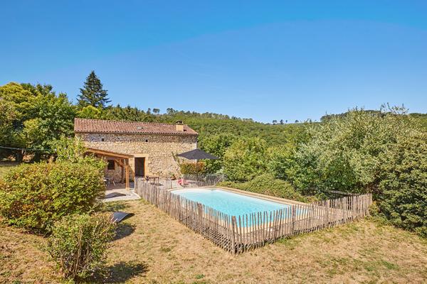 PROPRIÉTÉ D'EXCEPTION HAMEAU DE CHARME DU XVIII SIÈCLE AU COEUR DU PÉRIGORD NOIR Les eyzies