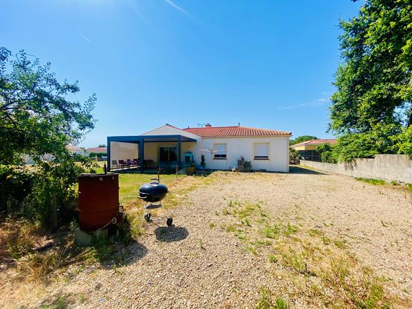 Maison familiale 3 chambres -Saint Philbert De Grand Lieu - Terrain 1616m2