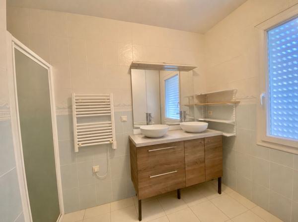 Maison familiale 3 chambres -Saint Philbert De Grand Lieu - Terrain 1616m2