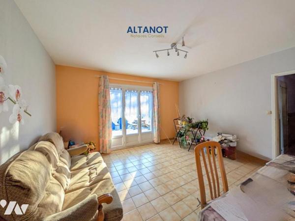 Pavillon de plain-pied d'environ 81m² - 4 chambres - garage