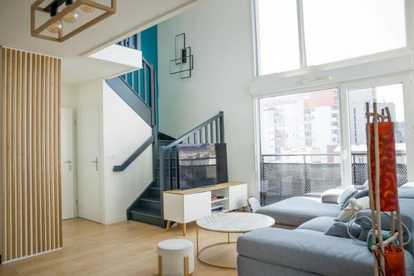 Magnifique PENTHOUSE de 106 m2 avec PARKING