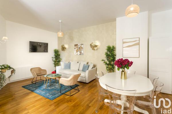 Local d’activité à vendre 99 m² Paris 8