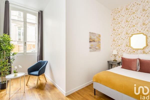 Local d’activité à vendre 99 m² Paris 8