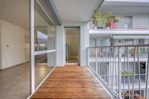 Chambéry , T3 récent loué, avec terrasse et parking