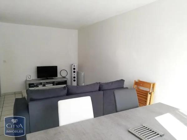 Appartement à louer 2 pièces 47.94m² Ruaudin (72230)