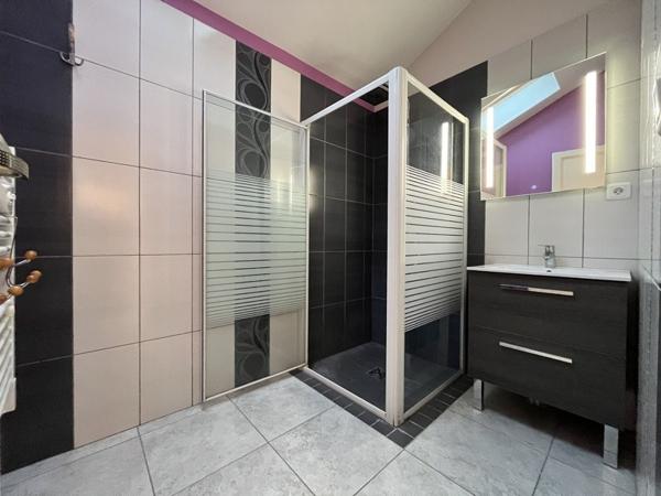 Immeuble à vendre |  La Rochefoucauld |  548 m²