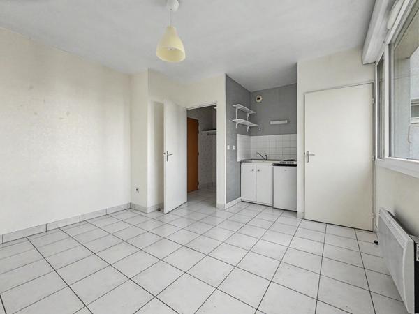 STUDIO-NANTES CENTRE- 21.24 m2,  
Nantes 44000
