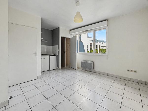 STUDIO-NANTES CENTRE- 21.24 m2,  
Nantes 44000