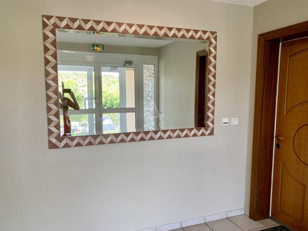 Dpt Var (83) - Saint Raphael - T3 avec terrasse, jardin, garage et cave