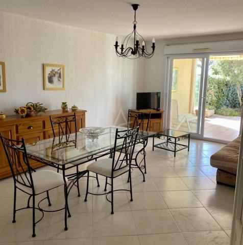 Dpt Var (83) - Saint Raphael - T3 avec terrasse, jardin, garage et cave