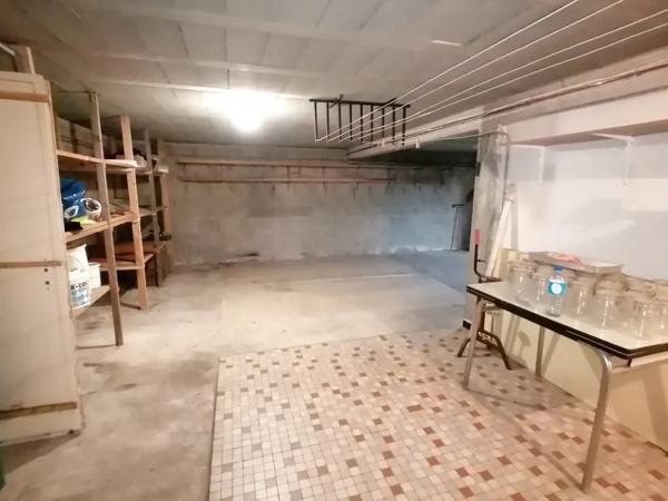 A SAISIR : MAISON SUR SOUS SOL A 10 MINUTES DU CENTRE VILLE