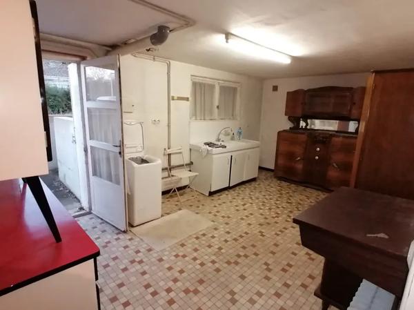 A SAISIR : MAISON SUR SOUS SOL A 10 MINUTES DU CENTRE VILLE