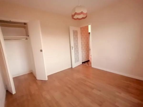 A SAISIR : MAISON SUR SOUS SOL A 10 MINUTES DU CENTRE VILLE