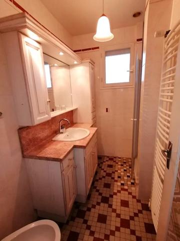 A SAISIR : MAISON SUR SOUS SOL A 10 MINUTES DU CENTRE VILLE