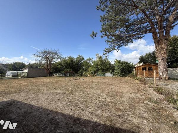 EXCLUSIVITE - GUEUX- Terrain à bâtir de 885m2