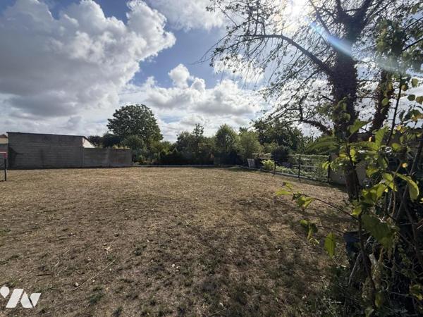 EXCLUSIVITE - GUEUX- Terrain à bâtir de 885m2