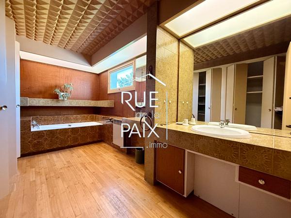 79200 PARTHENAY Maison à Parthenay - 230 m2