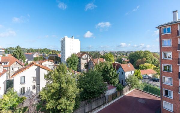 Appartement à vendre    3 pièces • 70 m2 Joinville-le-Pont