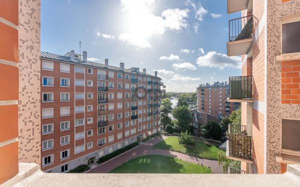 Appartement à vendre    3 pièces • 70 m2 Joinville-le-Pont