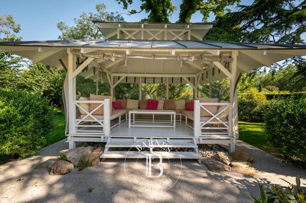 Rueil-Malmaison, Maison 4 Chambres -  300 m² à vendre