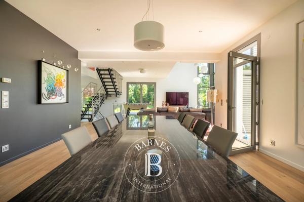 Rueil-Malmaison, Maison 4 Chambres -  300 m² à vendre