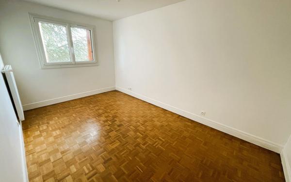 Appartement à vendre    4 pièces • 82,35 m2 Antony