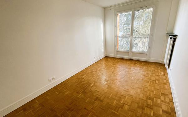 Appartement à vendre    4 pièces • 82,35 m2 Antony