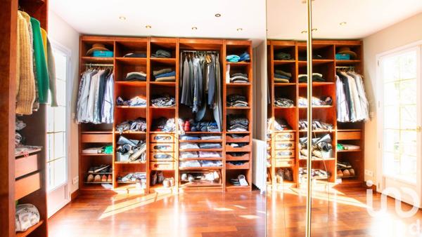 Maison d’architecte 7 pièces de 260 m² à Tresses (33370)