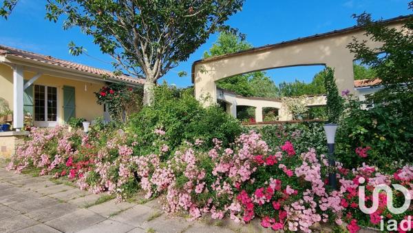 Maison d’architecte 7 pièces de 260 m² à Tresses (33370)