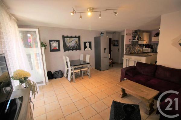 Appartement F4 à vendre  4 pièces - 72 m 2   NIMES  - 30