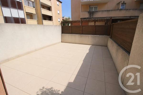 Appartement F4 à vendre  4 pièces - 72 m 2   NIMES  - 30