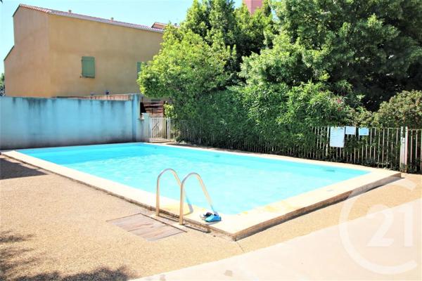 Appartement F4 à vendre  4 pièces - 72 m 2   NIMES  - 30