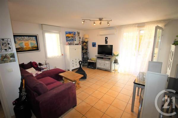 Appartement F4 à vendre  4 pièces - 72 m 2   NIMES  - 30