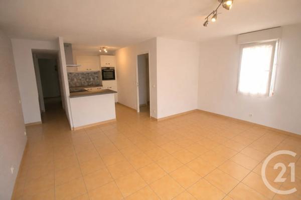 Appartement F4 à vendre  4 pièces - 72 m 2   NIMES  - 30