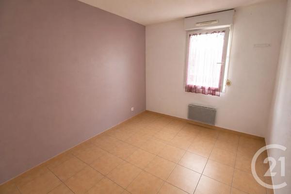 Appartement F4 à vendre  4 pièces - 72 m 2   NIMES  - 30