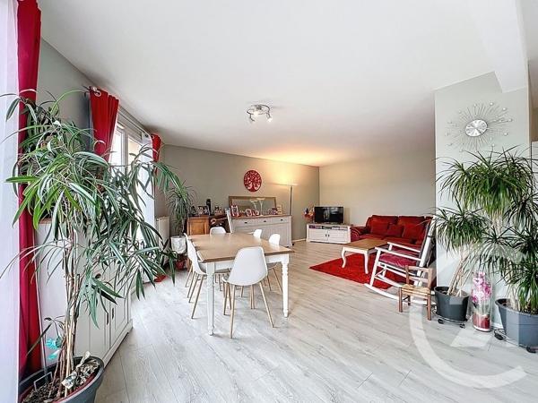 Appartement F4 à vendre  4 pièces - 125 m2 CORBEIL ESSONNES - 91